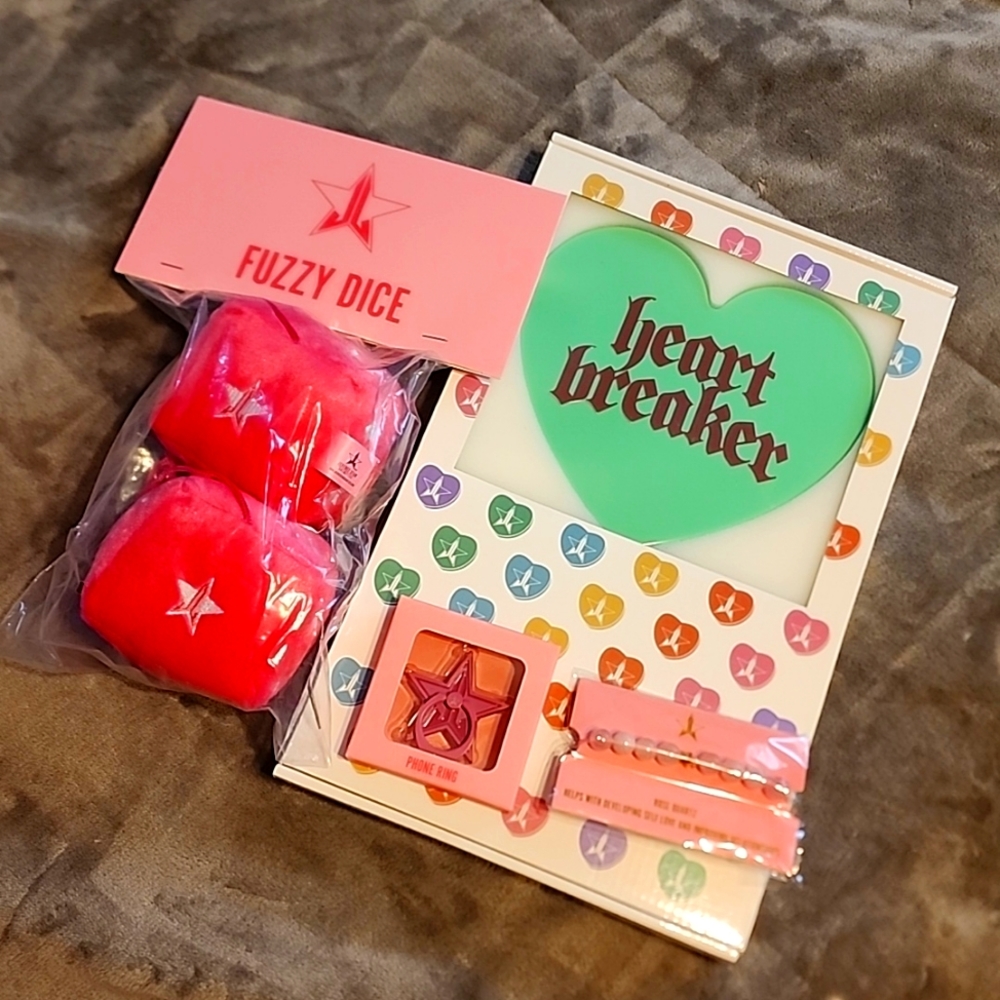 💫2023 Valentine's EXCLUSIVES Jeffree Star Bundle
